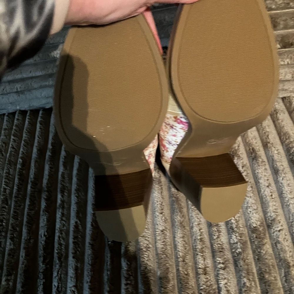 torrid Cream Western Ankle Boots with Pink Floral Panels - Picture 4 of 6